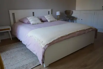 Un ou plusieurs lits dans un hébergement de l'établissement un dimanche chez Julie chambre Célestine