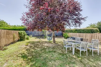 Jardin de l'établissement Maison Dany