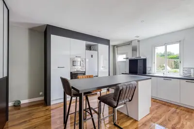 Cuisine ou kitchenette dans l'établissement Maison Dany