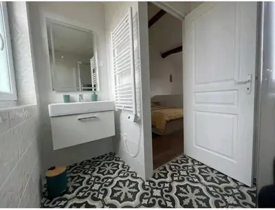 Salle de bains dans l'établissement The California Dream - hyper-centre - 2mn gare SNCF - WIFI NETFLIX gratuit