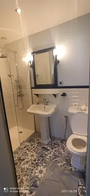 Salle de bains dans l'établissement L'Ecrin des Roches