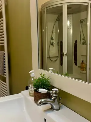 Salle de bains dans l'établissement Chai 40