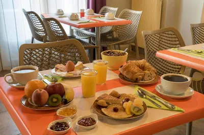 Nourriture dans l'hôtel ou à proximité