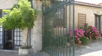 Jardin de l'établissement Gite du Logis de la Roche - Niort - Chauray