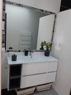Salle de bains dans l'établissement Casa Aix Keys avec jacuzzi privatif proche plages et Golf