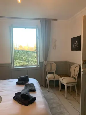 Un ou plusieurs lits dans un hébergement de l'établissement Petit Boudoir The Riverside Retreat