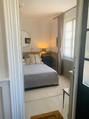 Un ou plusieurs lits dans un hébergement de l'établissement Petit Boudoir The Riverside Retreat