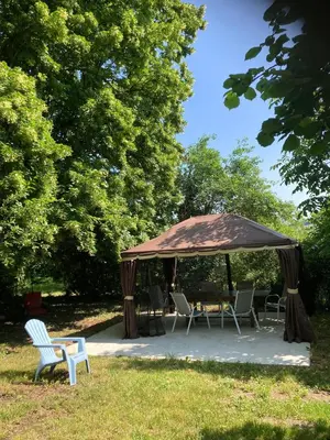 Jardin de l'établissement Le petit monas
