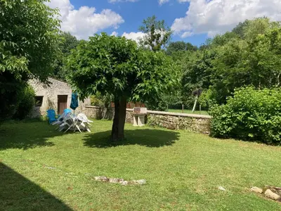 Jardin de l'établissement La Caz en Sol Charentais - Le Fâ