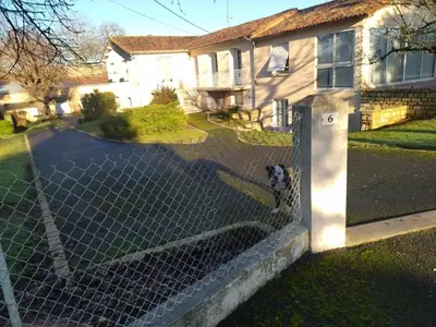 Bâtiment de le séjour chez l'habitant