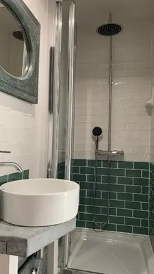 Salle de bains dans l'établissement La Source