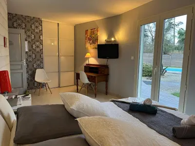 Télévision ou salle de divertissement dans l'établissement Chambres d hôtes Villa Anani Cosson alex