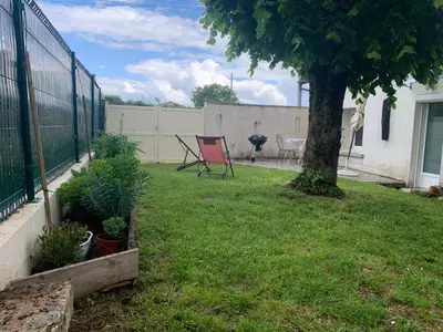 Jardin de l'établissement La maison d’Eloi