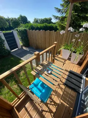 Balcon ou terrasse dans l'établissement Tiny et Jacuzzi Charente Maritime