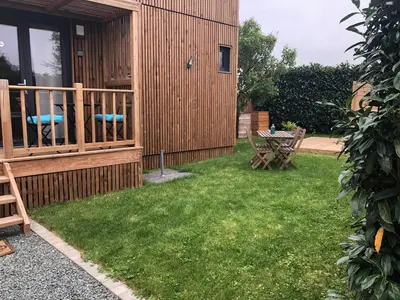 Jardin de l'établissement Tiny et Jacuzzi Charente Maritime