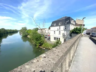 Plan de l'établissement Confortable T2 sur les rives de la Charente