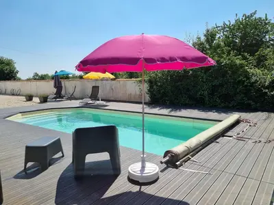 Piscine de l'établissement Holiday Home in Loubigné with Pool & Terrace ou située à proximité