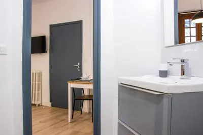 Cuisine ou kitchenette dans l'établissement Le Martel, à 50m de la gare Fibre