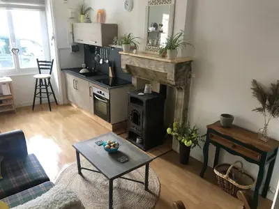 Cuisine ou kitchenette dans l'établissement Montemboeuf - Cottage - Sleeps 2 - Parking