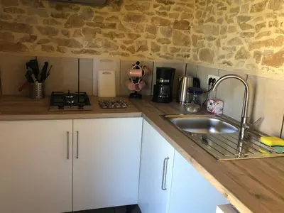Cuisine ou kitchenette dans l'établissement Les Gîtes de La Croix Liaud