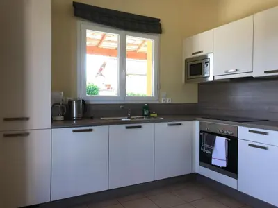 Cuisine ou kitchenette dans l'établissement Villa in Les Forges with Golf and Pool