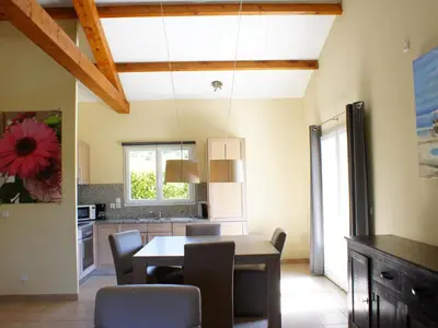 Cuisine ou kitchenette dans l'établissement Villa in Les Forges with Golf and Pool