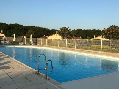 Piscine de l'établissement Villa in Les Forges with Golf and Pool ou située à proximité