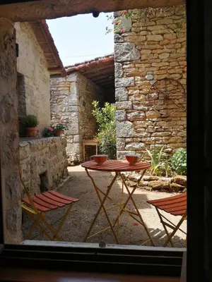 Terrasse ou espace extérieur de l'établissement Two bedroom Stone Cottage