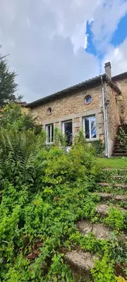 Jardin de l'établissement Bienvenue aux Lavandières.