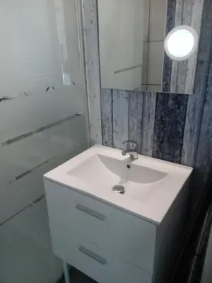 Salle de bains dans l'établissement Studio coconning proche de Fouras