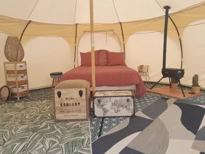 Coin salon dans l'établissement Auberge la marchadaine