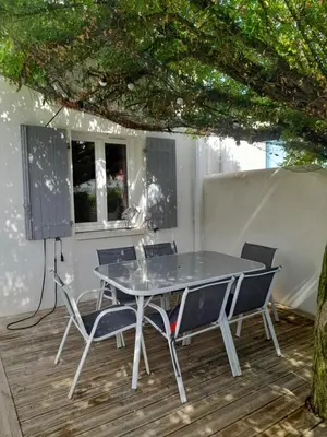 Plan de l'établissement Maison 3 étoiles à 50m mer plages îles nature piscine chauffée jacuzzi privé WIFI