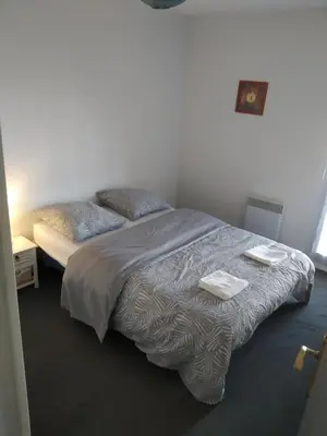 Un ou plusieurs lits dans un hébergement de l'établissement A Poitiers, 2 chambres, très bel appartement de 65 m2