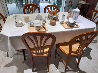 Restaurant ou autre lieu de restauration dans l'établissement CHEZ VIVIANE