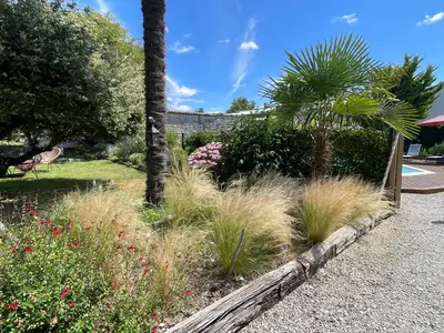 Jardin de l'établissement Le clos des grandes rivières
