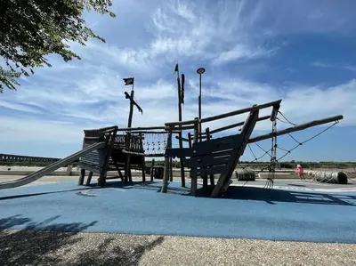 Plan de l'établissement Charentaise 6-8 personnes avec piscine