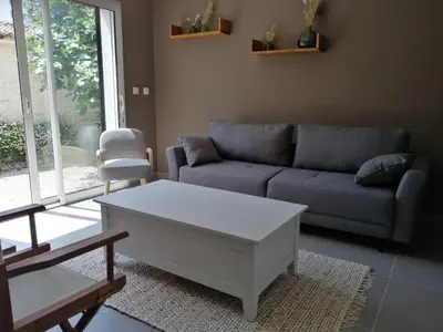Coin salon dans l'établissement Jolie maison de ville avec un extérieur au calme - Les Dragons de la Chamoiserie NIORT