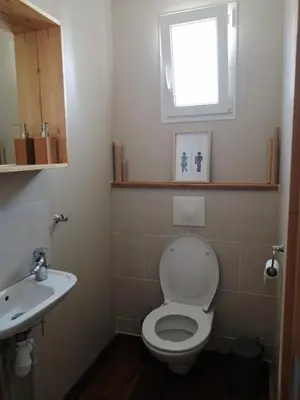 Salle de bains dans l'établissement Jolie maison de ville avec un extérieur au calme - Les Dragons de la Chamoiserie NIORT