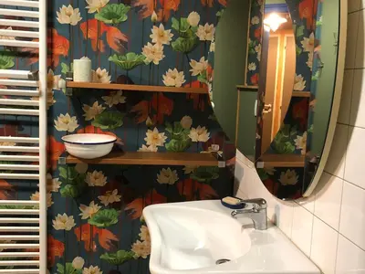 Salle de bains dans l'établissement Gîte écoresponsable avec 4 chambres, terrasse et activités, proche LPO, chauffage au sol - FR-1-426-486