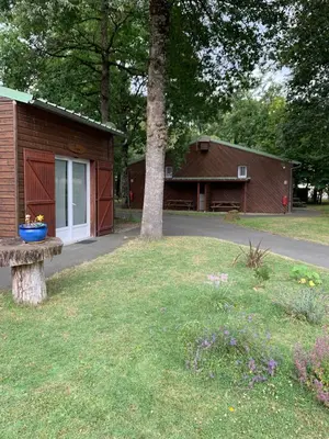 Jardin de l'établissement Chalets Moulière Evasion