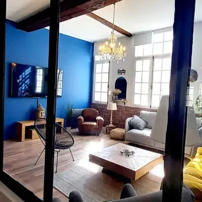 LA ROCHELAISE : Appartement calme & somptueux dans l'hyper centre.
