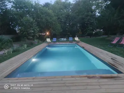 Piscine de l'établissement La Parenthèse Entre Abbaye et Venise Verte ou située à proximité