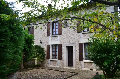 Jardin de l'établissement Les Bruyeres B&B