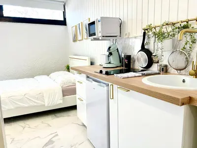 Cuisine ou kitchenette dans l'établissement Studio - Le Marbre - aux portes du Futuroscope