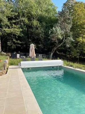 Piscine de l'établissement Le Pré aux Moines ou située à proximité