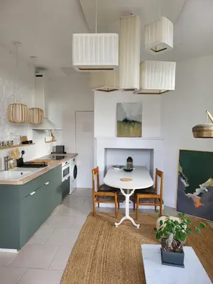 Cuisine ou kitchenette dans l'établissement Appartement La verrerie, terrasse et jardinet