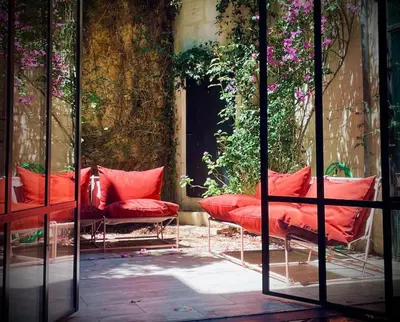 Coin salon dans l'établissement La Dame de Verre