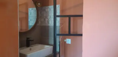 Salle de bains dans l'établissement L orchidée