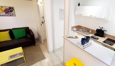 Cuisine ou kitchenette dans l'établissement Yellow Studio - Poitiers Coeur de ville