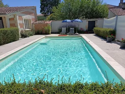 Piscine de l'établissement Gîte Lachevalle ou située à proximité